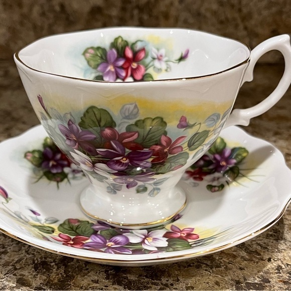 Royal Albert Sweet Violets Tea Cup and Saucer Made in England Vintage